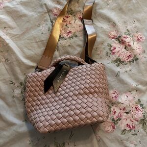 Naghedi petit tote st barths shell pink